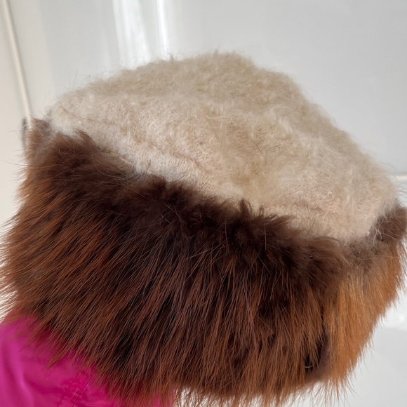 Stylish Brown and Cream Women's Fur Hat - Picture 5 of 6